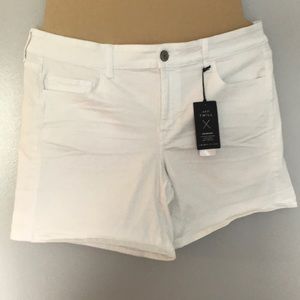 Low-rise white denim shorts, size 18, (#77)